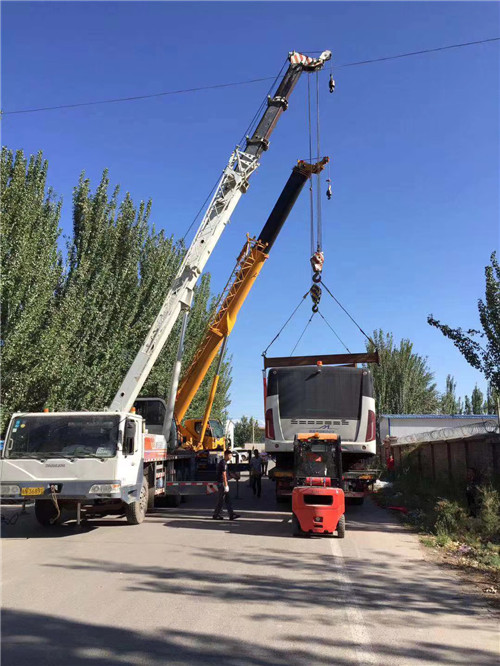 海西港口集装箱搬运案例